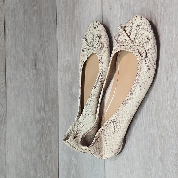 Vionic Women Callisto Embs snake Loafer Slip on shoes sz 7 - Picture 2 of 13